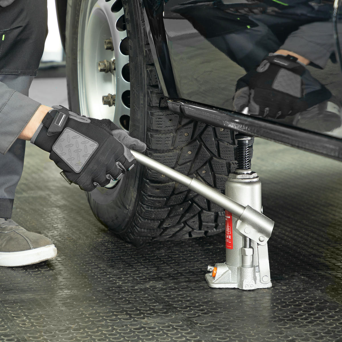 Домкрат гидравлический бутылочный, 4 т, h подъема 194-372 мм MATRIX 50763 MATRIX 50763 preview 1