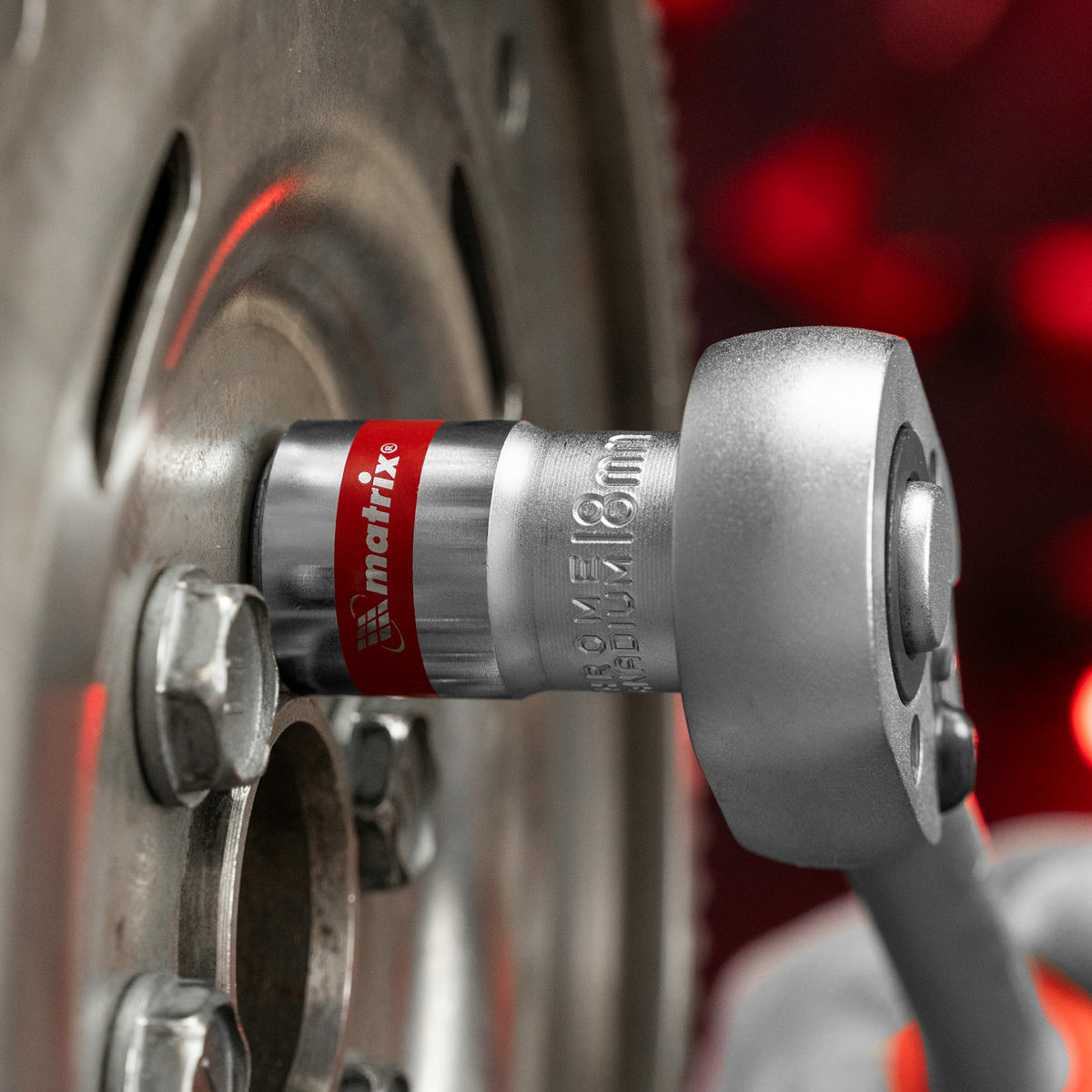 Головка торцевая, 18 мм, 6-гранная, CrV, под квадрат 1/2, хромированная MATRIX 13118 preview 1