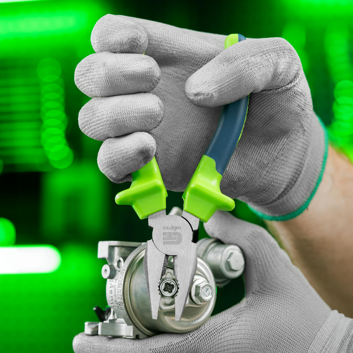 Плоскогубцы комбинированные, 160 мм, двухкомпонентные рукоятки Сибртех 17050 preview 7