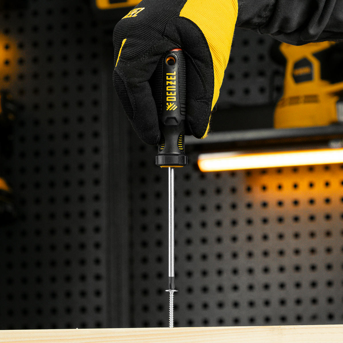 Отвертка, PH1х100 мм, S2, 3к рукоятка// Denzel preview 7