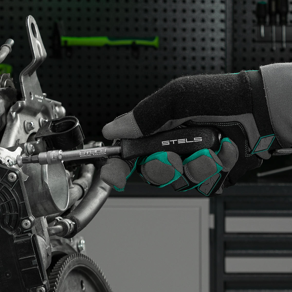 Набор инструмента 1/4" пластиковый кейс 29пр. STELS preview 17