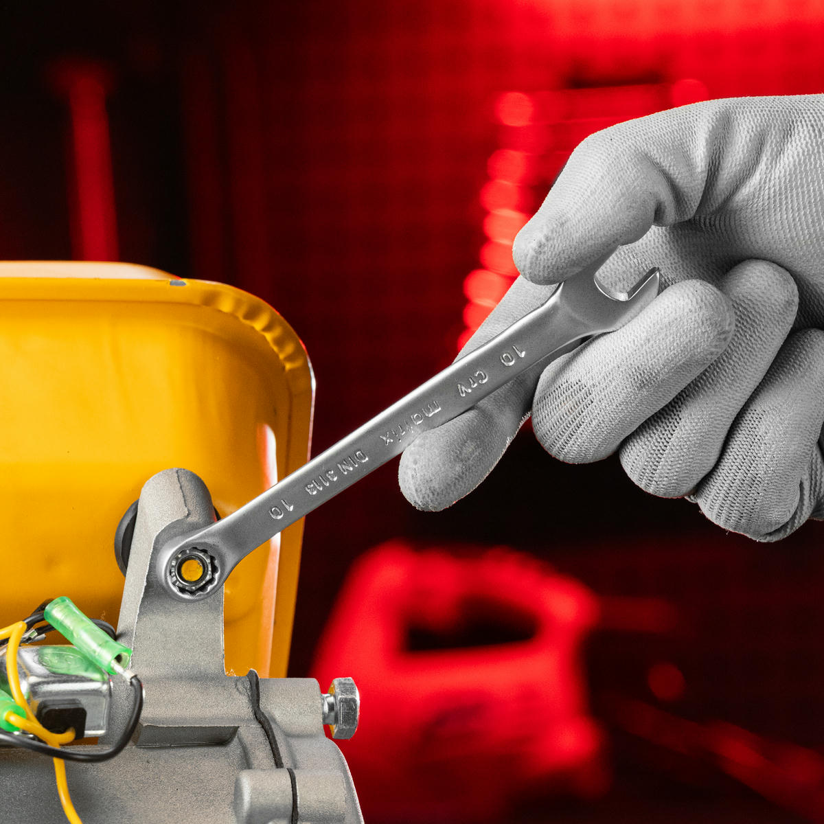 Ключ комбинированный 10 мм, CrV, матовый хром// MATRIX preview 7