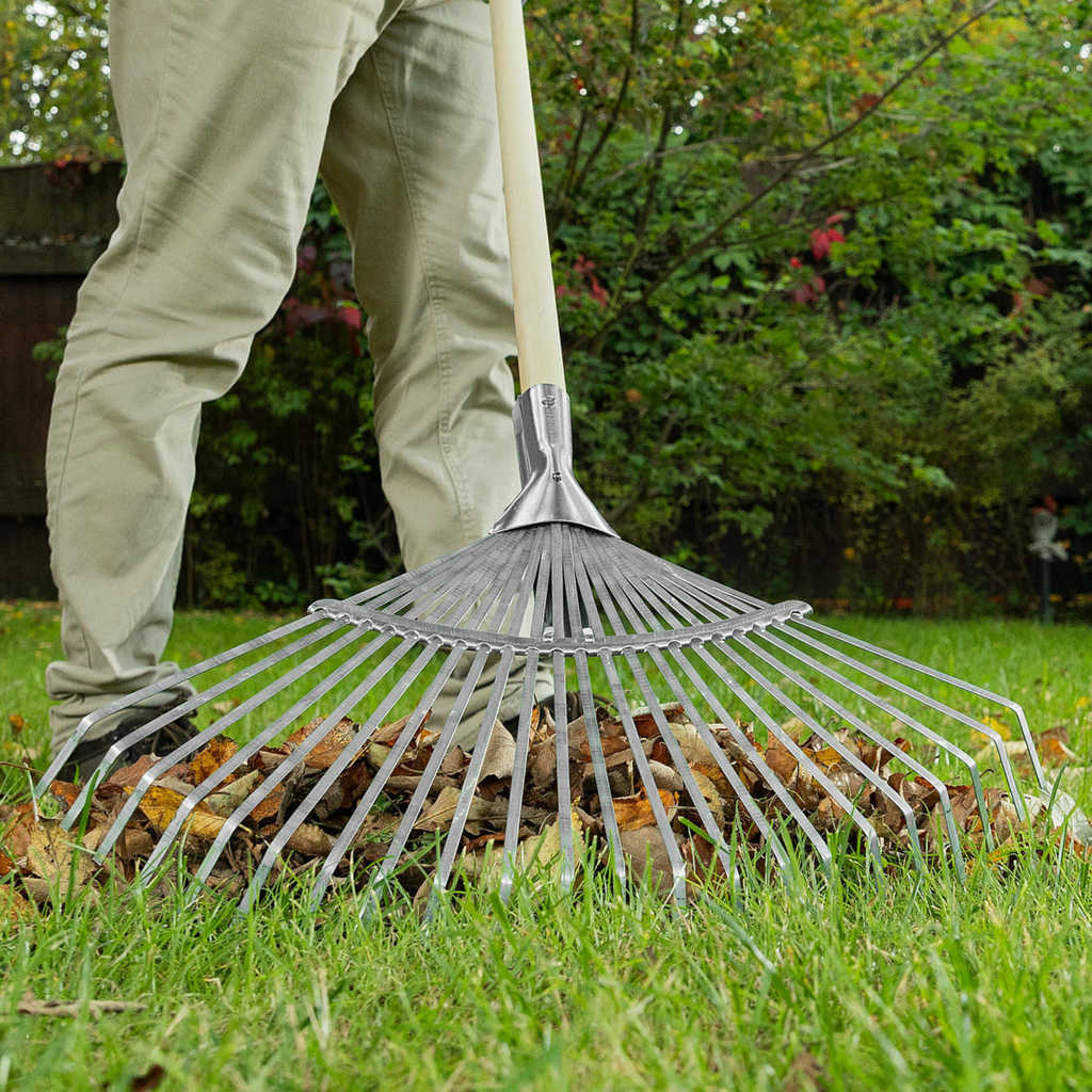 Грабли веерные стальные 300-480мм, 22 плоских зубьев, оцикованные, раздвижные без черенка PALISAD preview 1