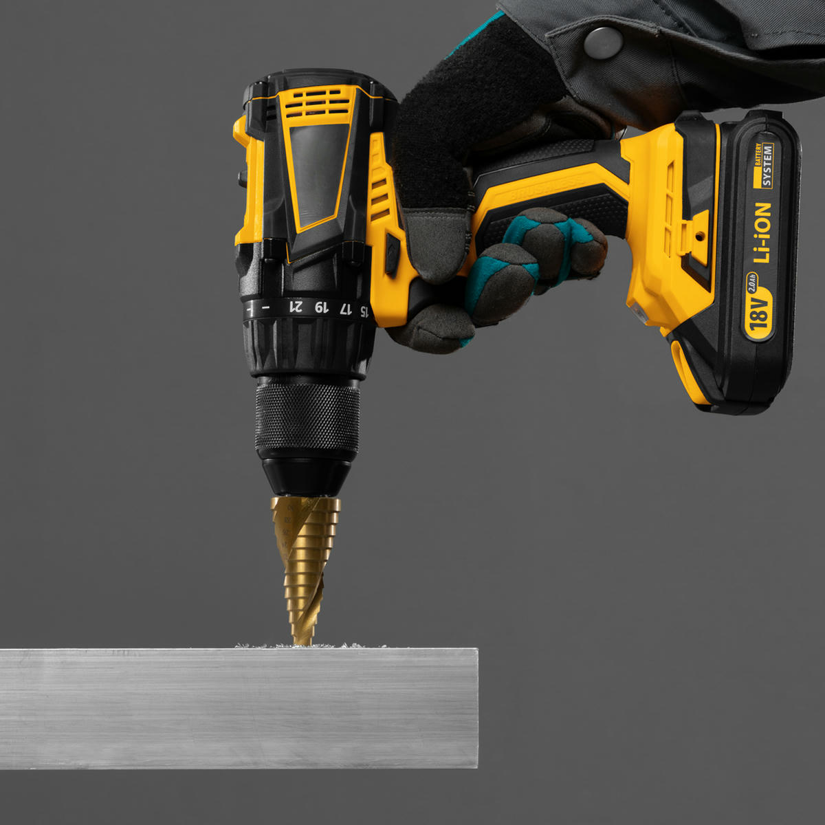 Сверло ступенчатое,6-8-10-12-14-16-18-20-22-24-26-28-30 мм,HSS,спирал.проф.,трехгр.хвост.// Matrix preview 1