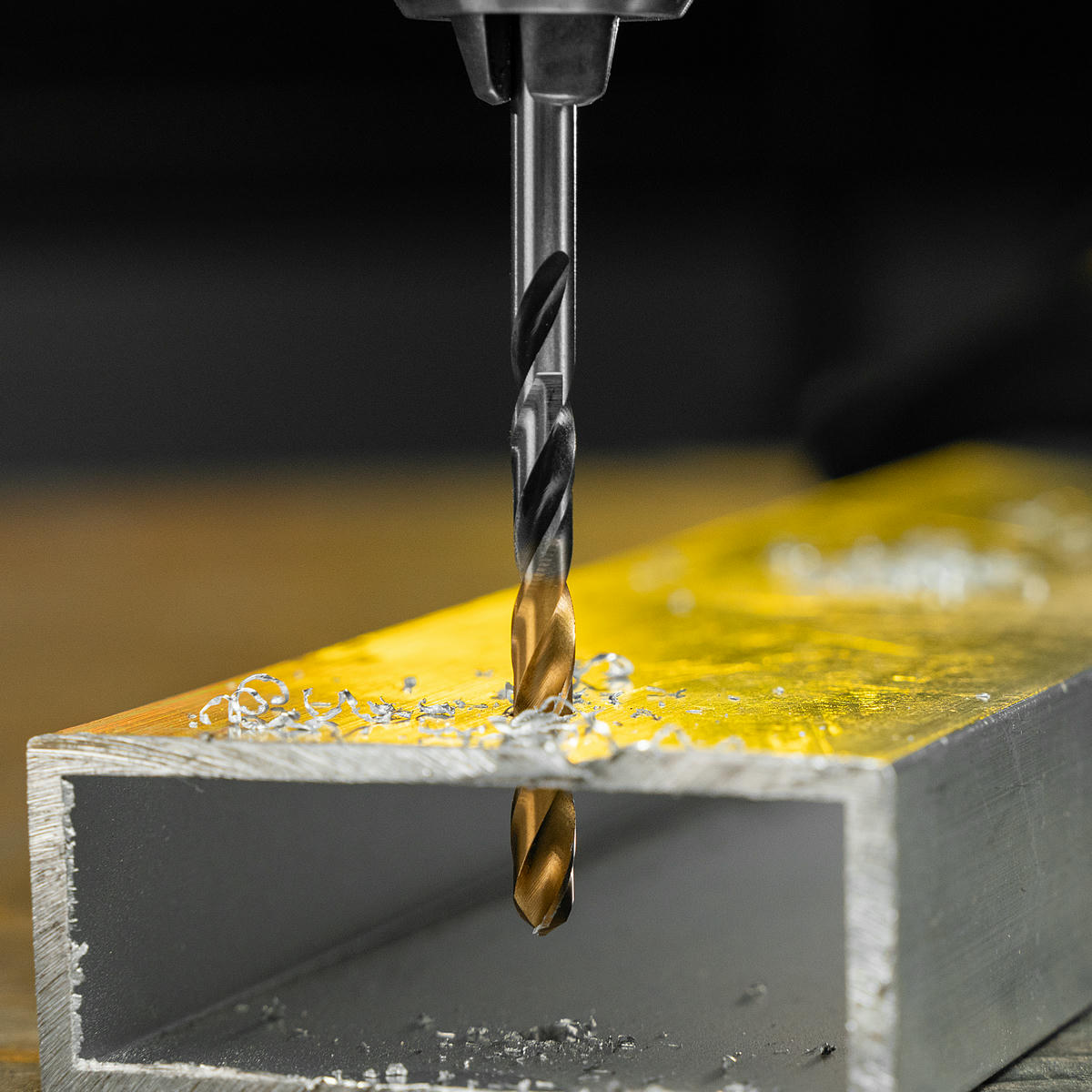 Сверло спиральное по металлу 4,5 x 80мм, Р6М5, Golden Tip, многогранная заточка// Denzel preview 9