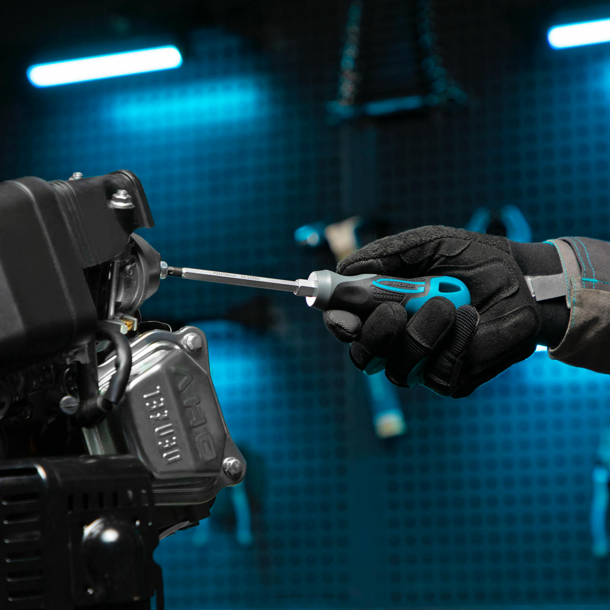 Отвертка PZ2 x 100 мм, S2, трехкомпонентная ручка GROSS preview 1