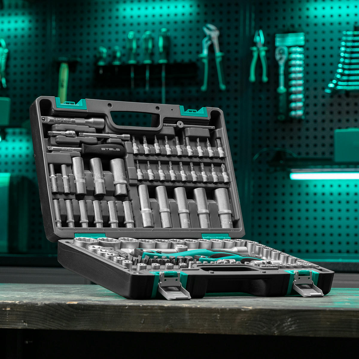 Набор инструмента 109 пр. 12-гр. головки STELS preview 24