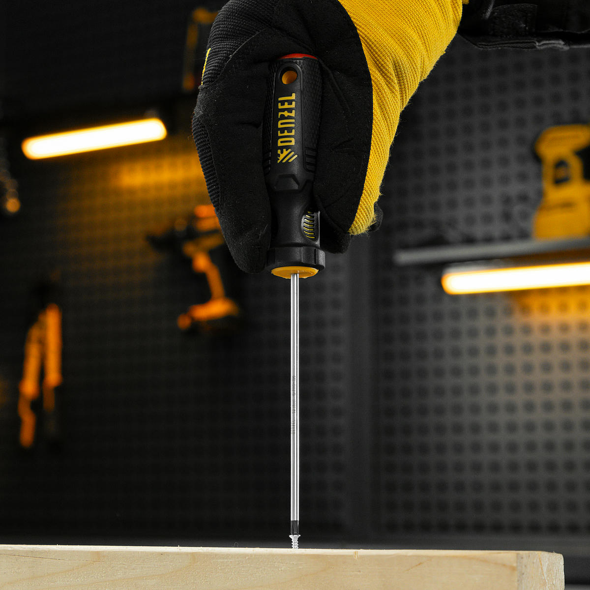 Отвертка, PH0х100 мм, S2, 3к рукоятка// Denzel preview 7