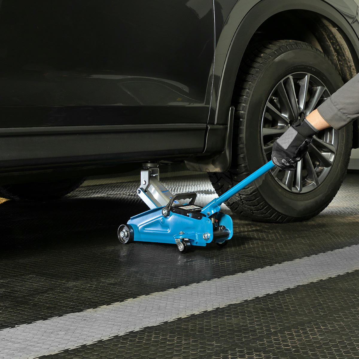 Домкрат подкатной гидравлический 2т 140-340мм STELS preview 1