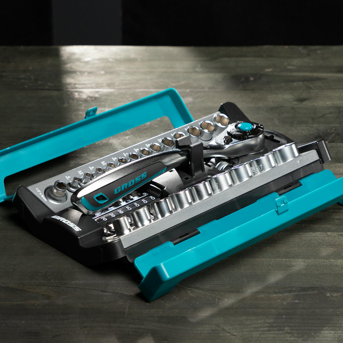 Набор торцевых головок ,трещетка 120 зубьев41 предмет 1/4 .1/2 Gross preview 18