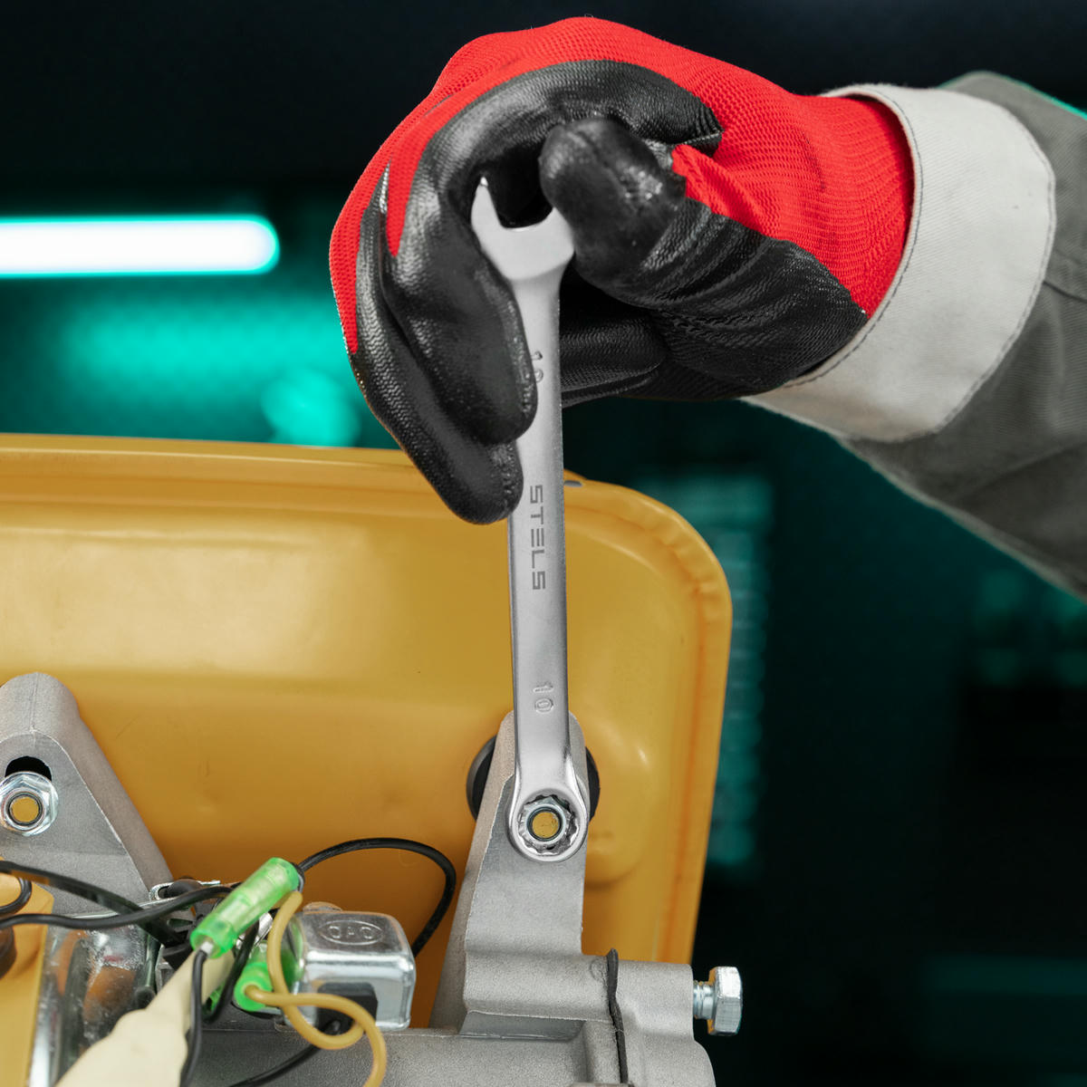 Ключ комбинированный 10 мм, CrV, матовый хром STELS preview 6