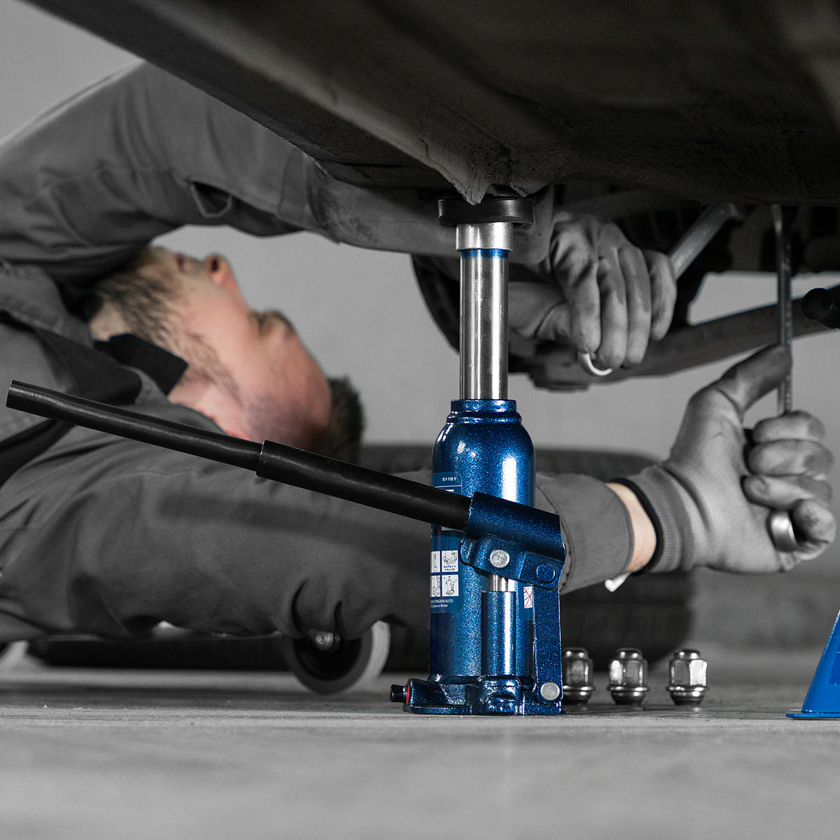 Домкрат бутылочный 3т гидравлический (188-363мм) STELS preview 1