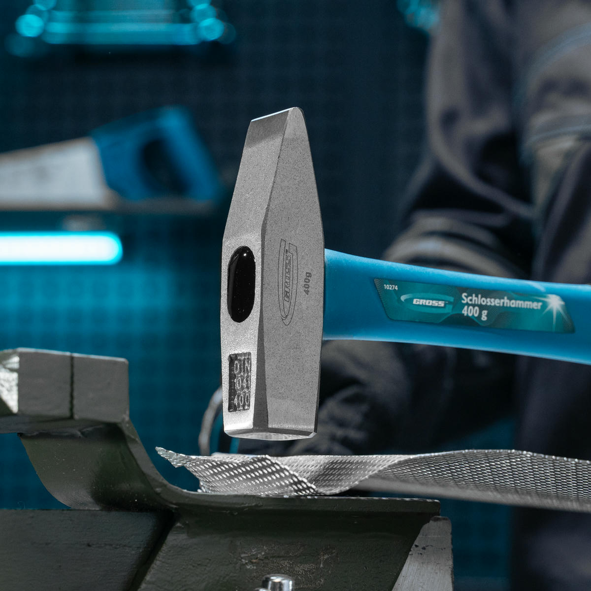 Молоток 400г слесарный квадратный боек, фибергласовая обрезиненная рукоятка GROSS preview 7