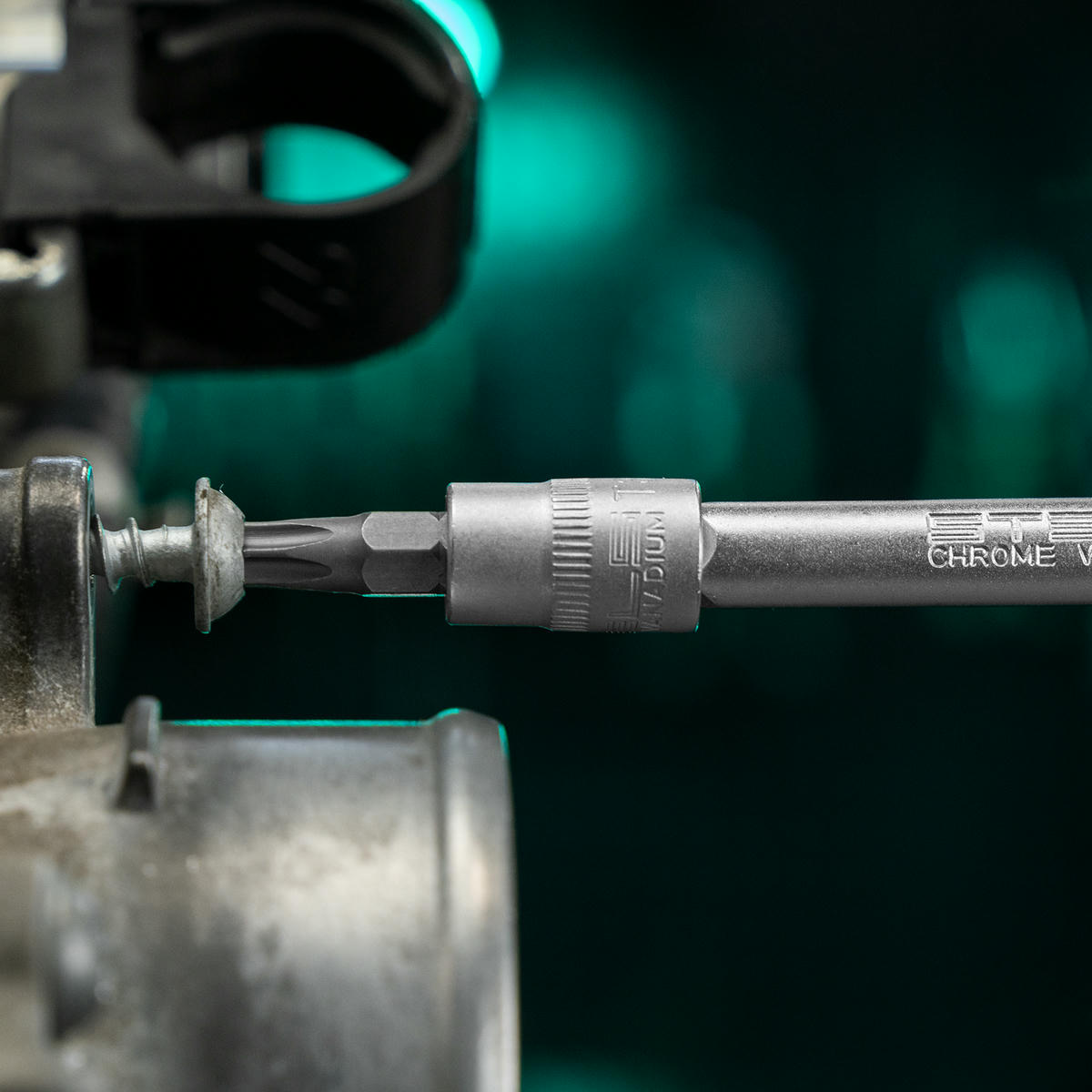 Набор инструмента 1/2" 1/4" пластиковый кейс 94пр. STELS preview 29