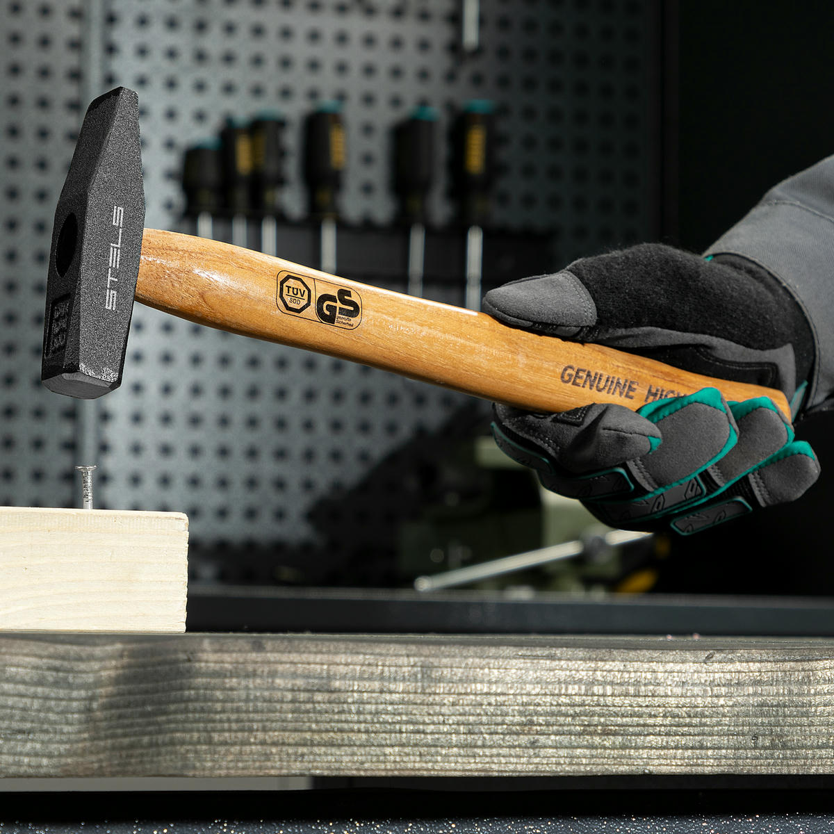 Набор инструмента 1/2" 1/4" пластиковый кейс 76пр. STELS preview 28