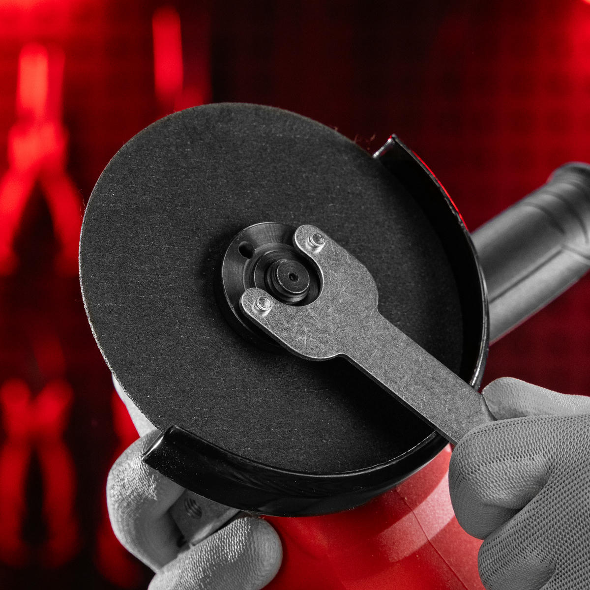 Машина шлифовальная угловая MAG125-1200, 1200 Вт, 125 мм, 12000 об/мин// MTX preview 30