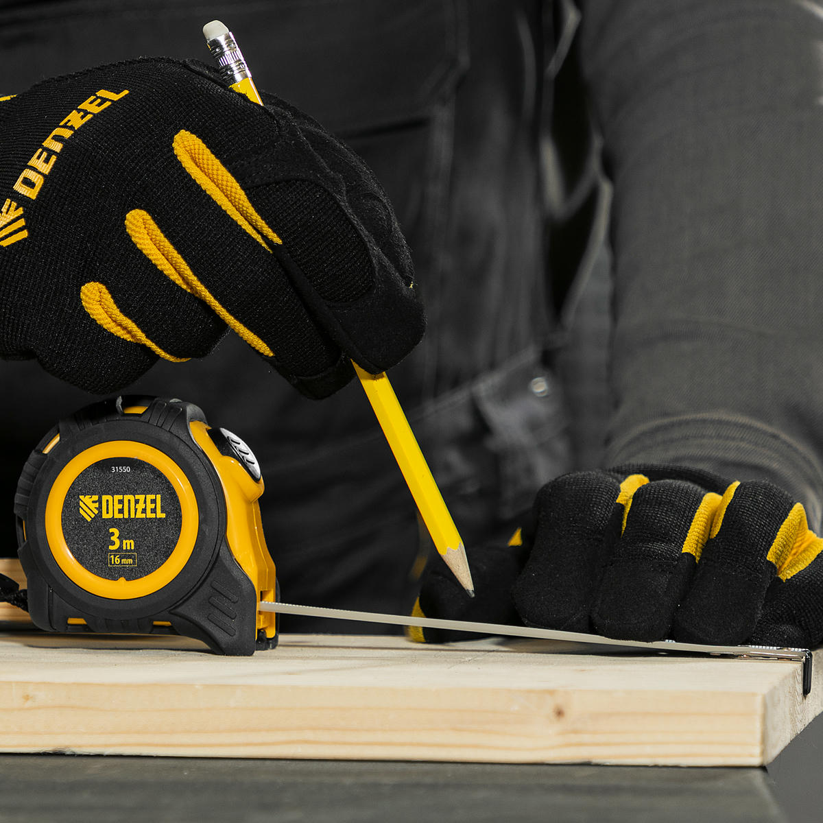 Рулетка 3м 16мм обрезиненный корпус, автм. фиксация DENZEL preview 9