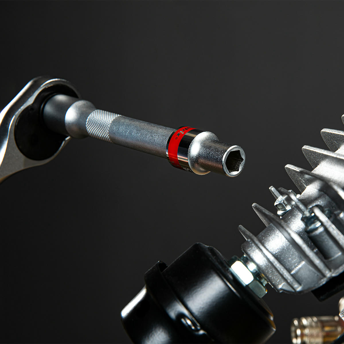 Головка торцевая, 12 мм, 6-гранная, CrV, под квадрат 1/2, хромированная MATRIX 13112 preview 1