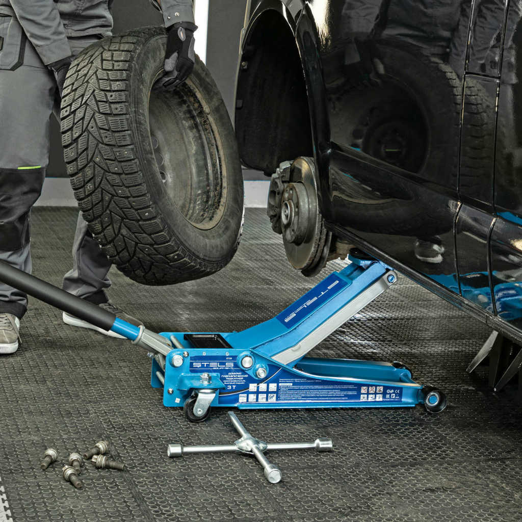 Домкрат подкатной гидравлический 3т 75-515мм быстр.подъем LOW PROFILE QUICK LIFT проф STELS preview 17