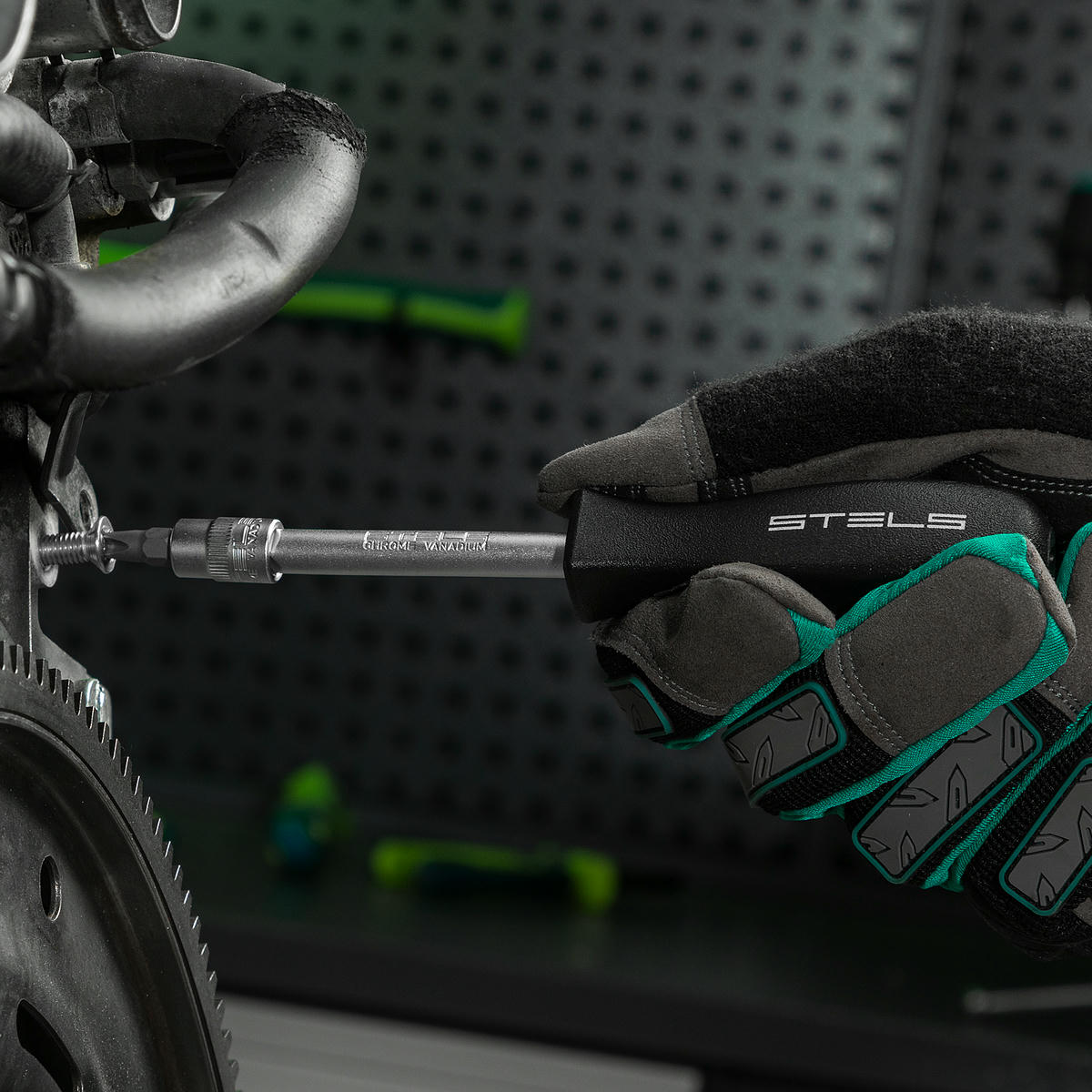 Набор инструмента 12-гран. головки 82пр. STELS preview 1