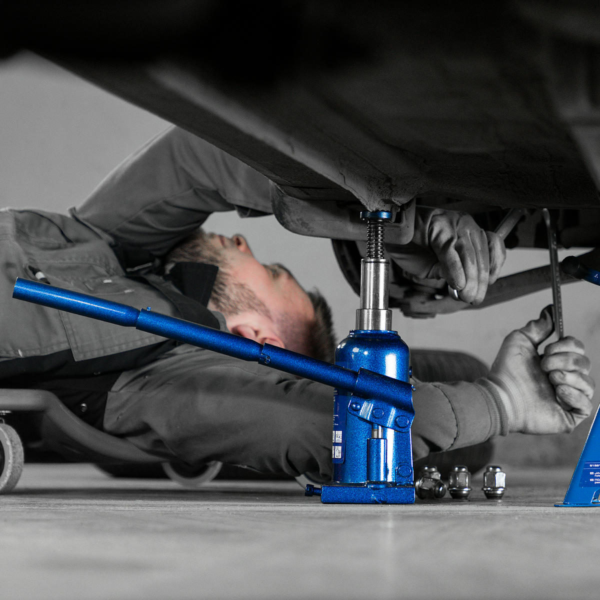 Домкрат бутылочный 4т гидравлический телескопический 170-420мм STELS preview 1