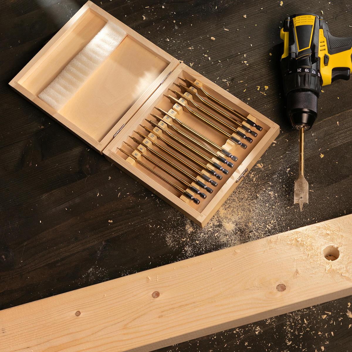 Набор сверл перовых по дереву 6-25мм (в кейсе 13шт) MATRIX preview 1