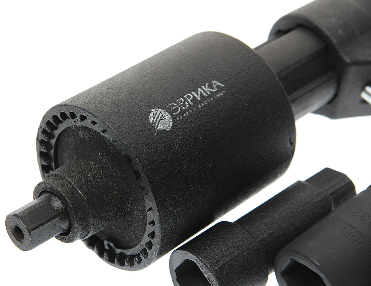 Ключ баллонный 32х33 с УКМ ER-83320 , длина-320мм, ЭВРИКА preview 2