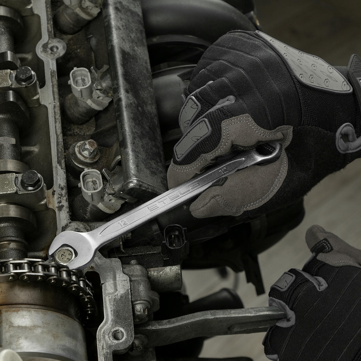 Набор инструмента 1/2" 1/4" пластиковый кейс 88пр. STELS preview 1