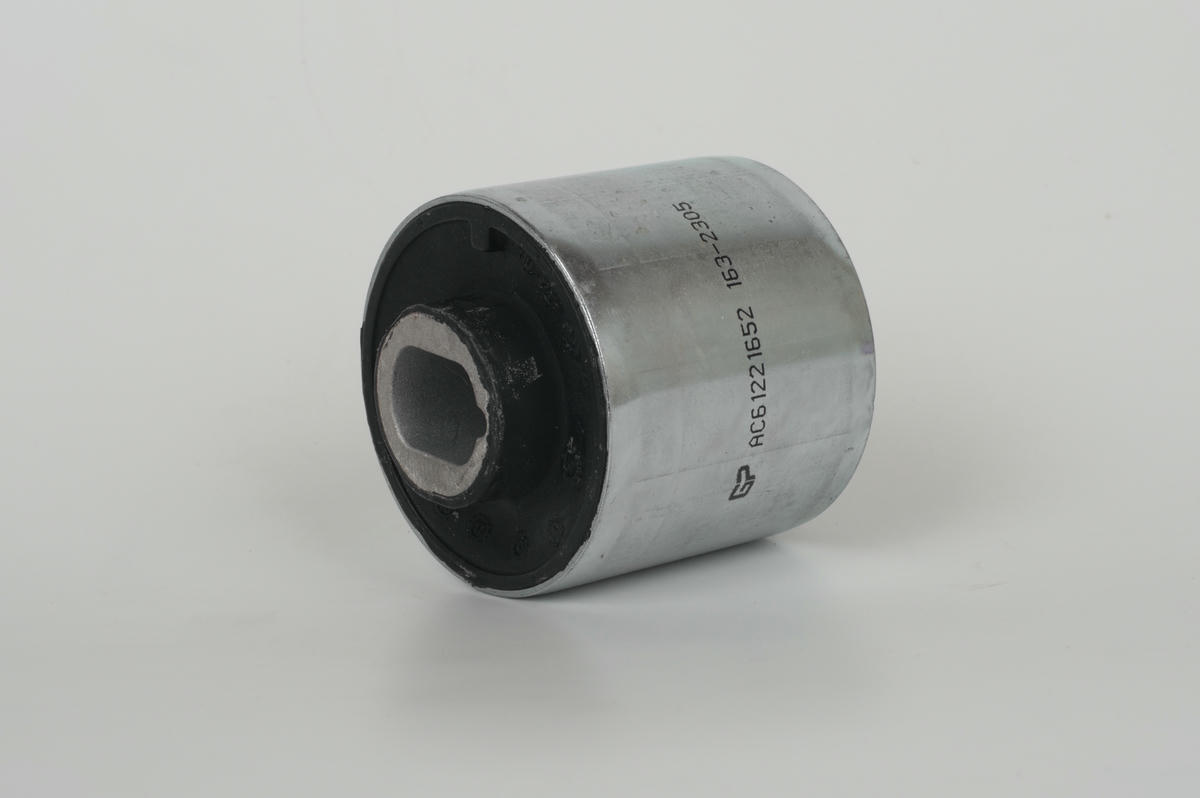 Сайлентблок Gparts AC61221652 preview 1