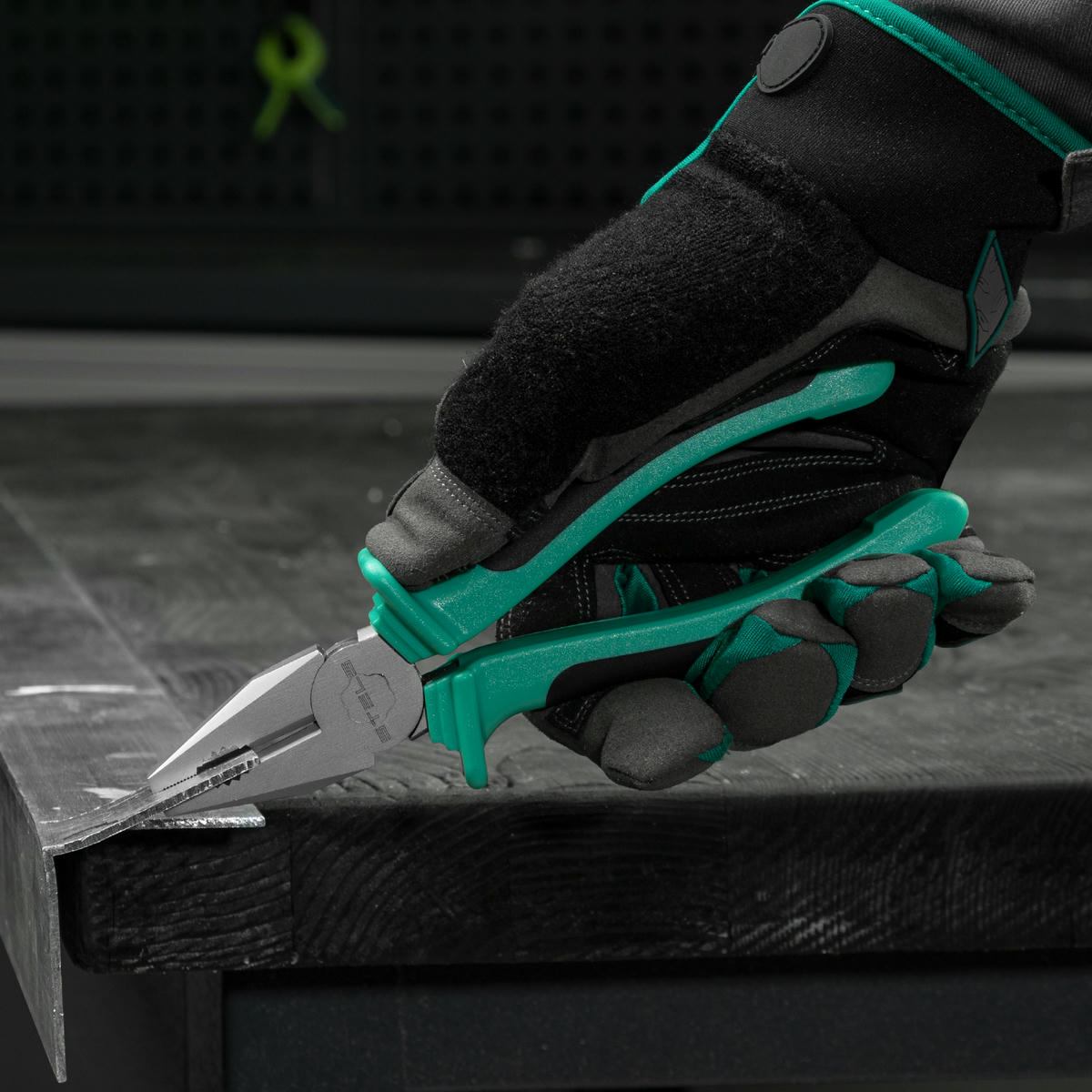 Набор инструмента 1/2" 1/4" пластиковый кейс 76пр. STELS preview 31