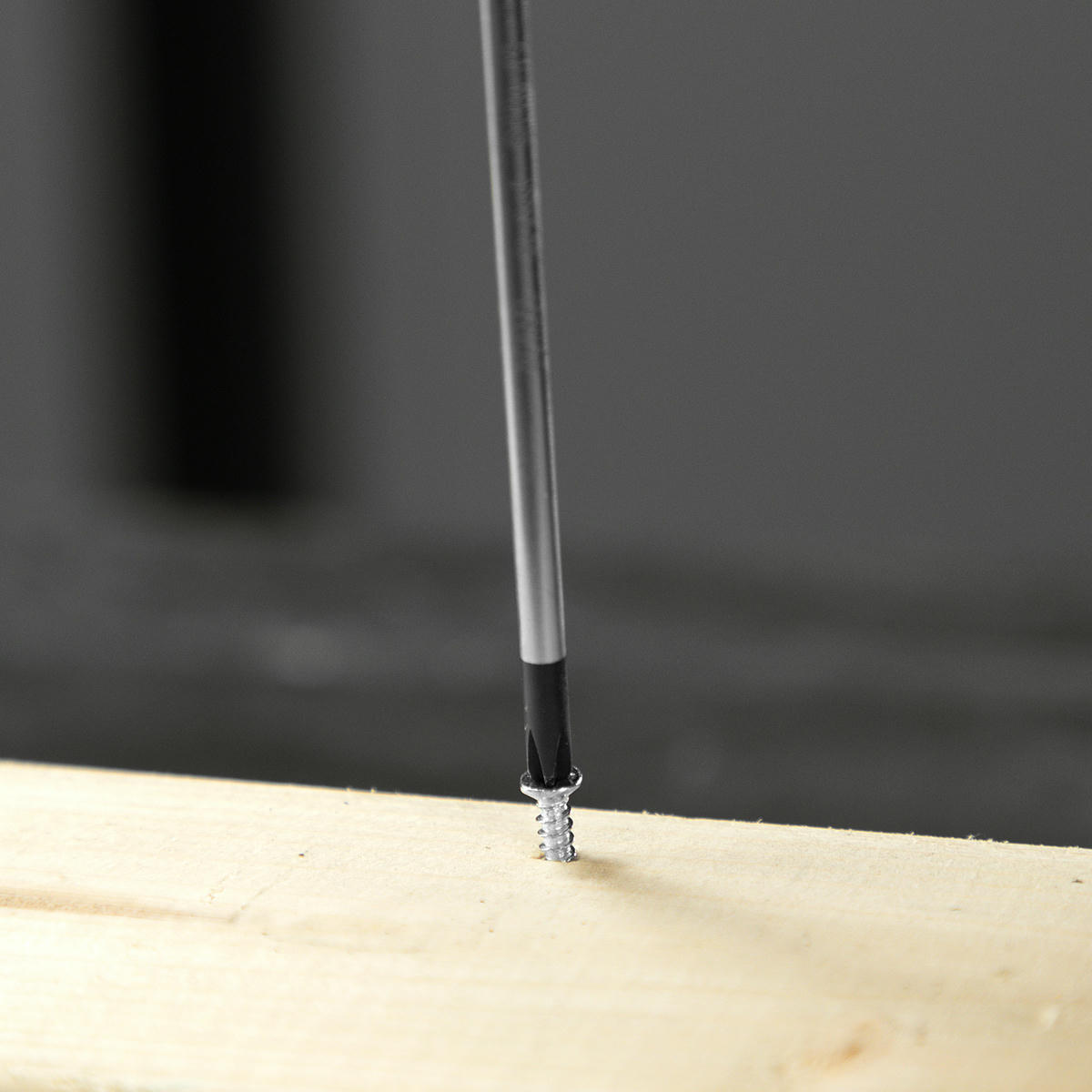 Отвертка, PH0х75 мм, S2, 3к рукоятка// Denzel preview 8