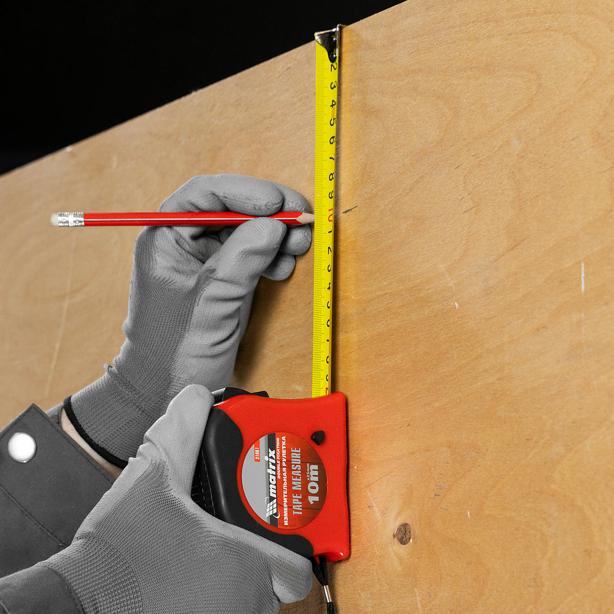 Рулетка 10м х 25мм, обрезиненный корпус, двойная плавная фиксация Matrix preview 1