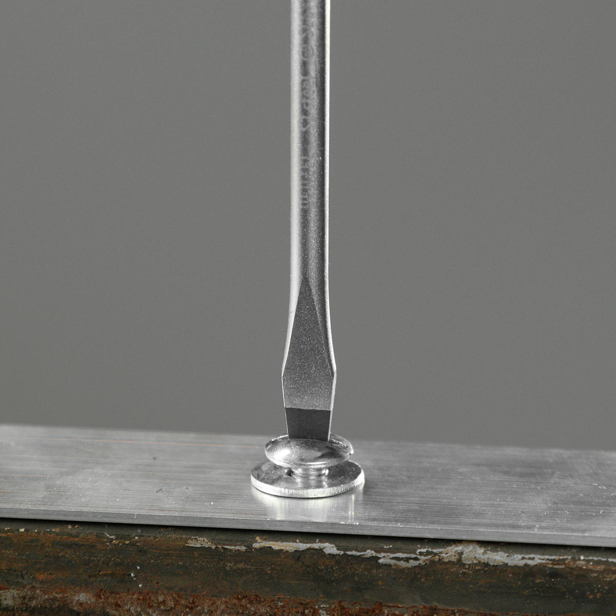 Отвертка SL6x100 мм, S2, 3к рукоятка Denzel preview 8