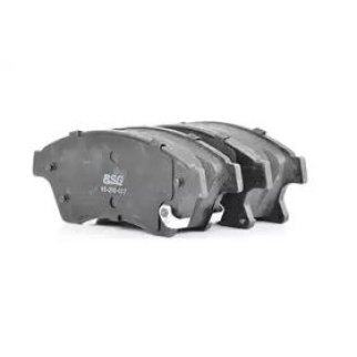 Колодки тормозные передние к-кт BSG BSG 65-200-017 фото