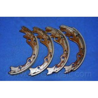 Колодки барабанные к-кт PARTS-MALL PLB-002 фото