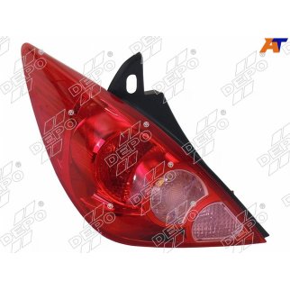 Фонарь задний левый фото