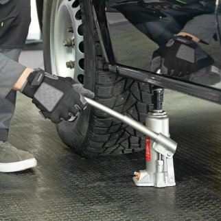 Домкрат гидравлический бутылочный, 4 т, h подъема 194-372 мм MATRIX 50763 MATRIX 50763 фото 1