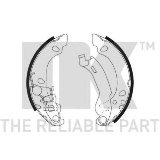 Колодки тормозные барабанные,задние (180x32mm) / FIAT Panda 03~ фото