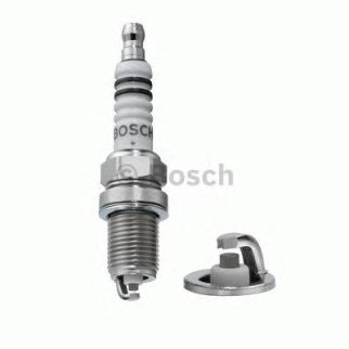 Свеча зажигания BOSCH 0 242 235 667 фото