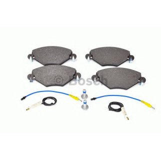 Колодки тормозные передние к-кт BOSCH 0 986 424 582 фото