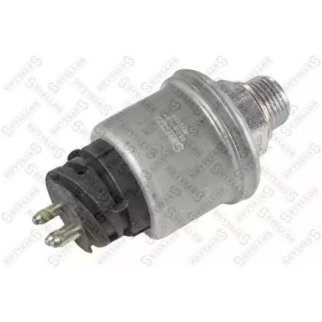 Датчик давления масла MAN F90,F2000 STELLOX фото