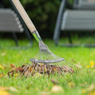 Грабли веерные 18 зубьев, с черенком, оцинкованные, круглый зуб// СИБРТЕХ Россия фото 8