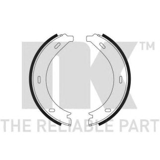 Колодки стояночного тормоза, барабанные (177,8x20mm) / M.B V-Class,Vito (W638) 96~03 фото