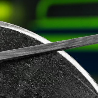 Напильник 250мм трехгранный, деревянная ручка СИБРТЕХ фото 1