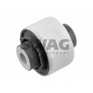 Сайлентблок нижнего рычага передний внутренний SWAG 30 92 9450 фото