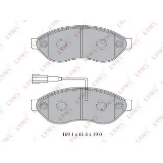 Колодки тормозные передние к-кт LYNXauto BD-2828 фото