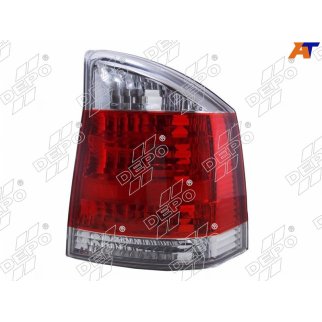 Фонарь задний правый фото