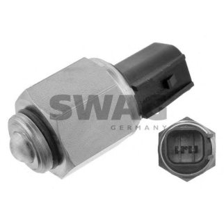 Датчик включения заднего хода SWAG 50 93 7198 фото