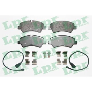 Колодки тормозные LPR _05P1787A фото