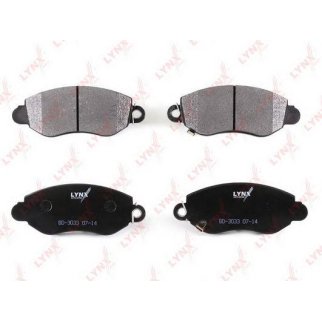 Колодки тормозные передние к-кт LYNXauto BD-3033 фото